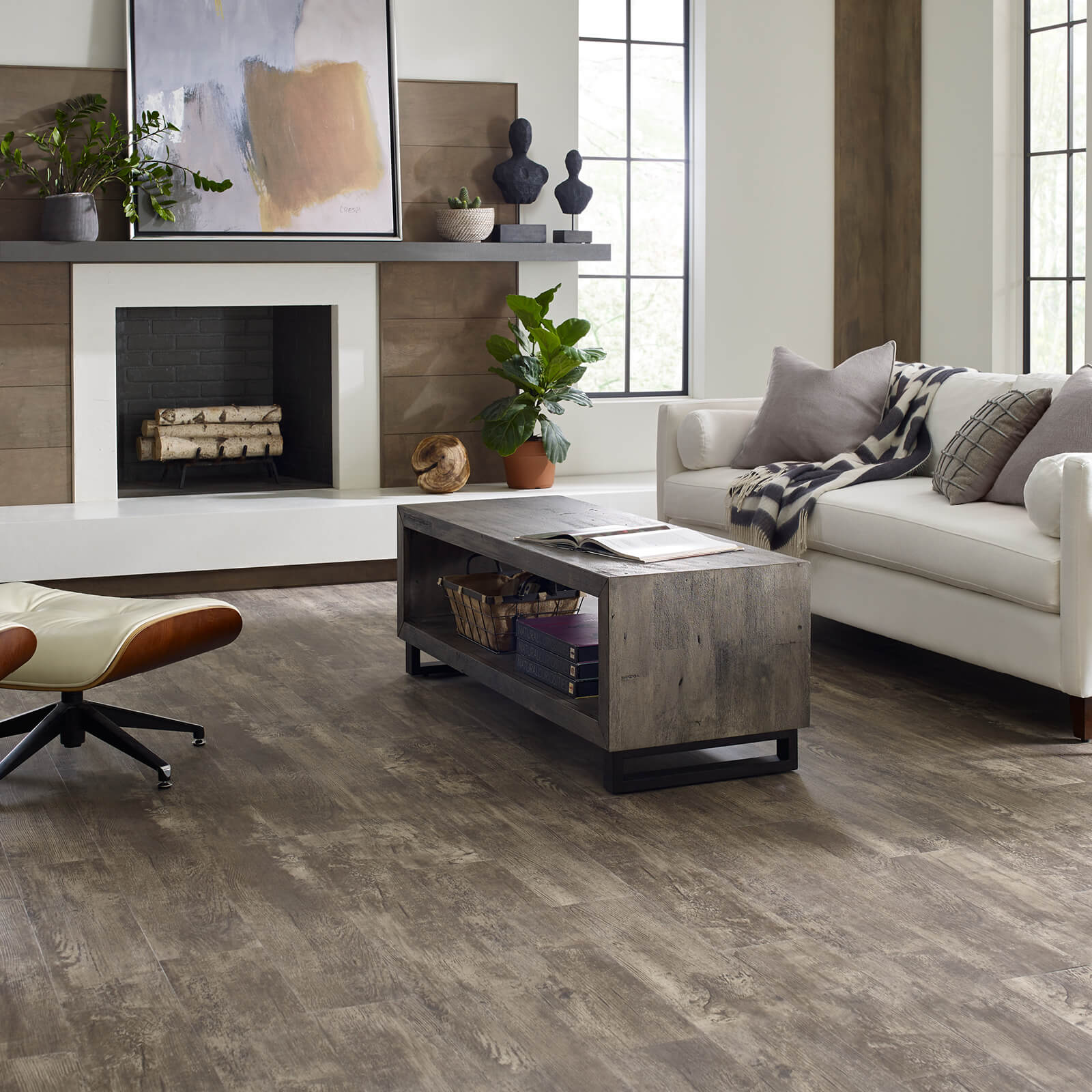 Living room flooring | McSwain Carpet & Floors