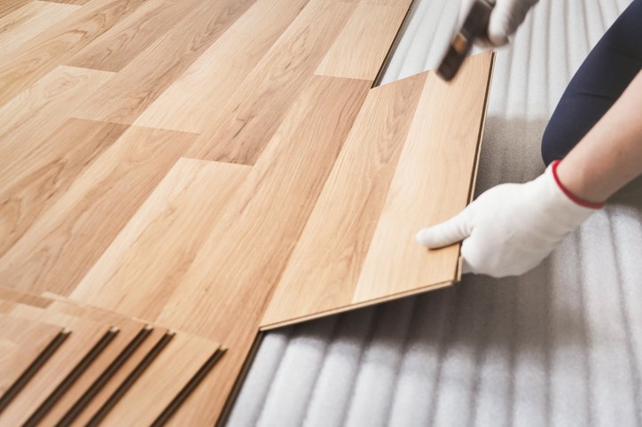 Installing laminated floor | McSwain Carpet & Floors