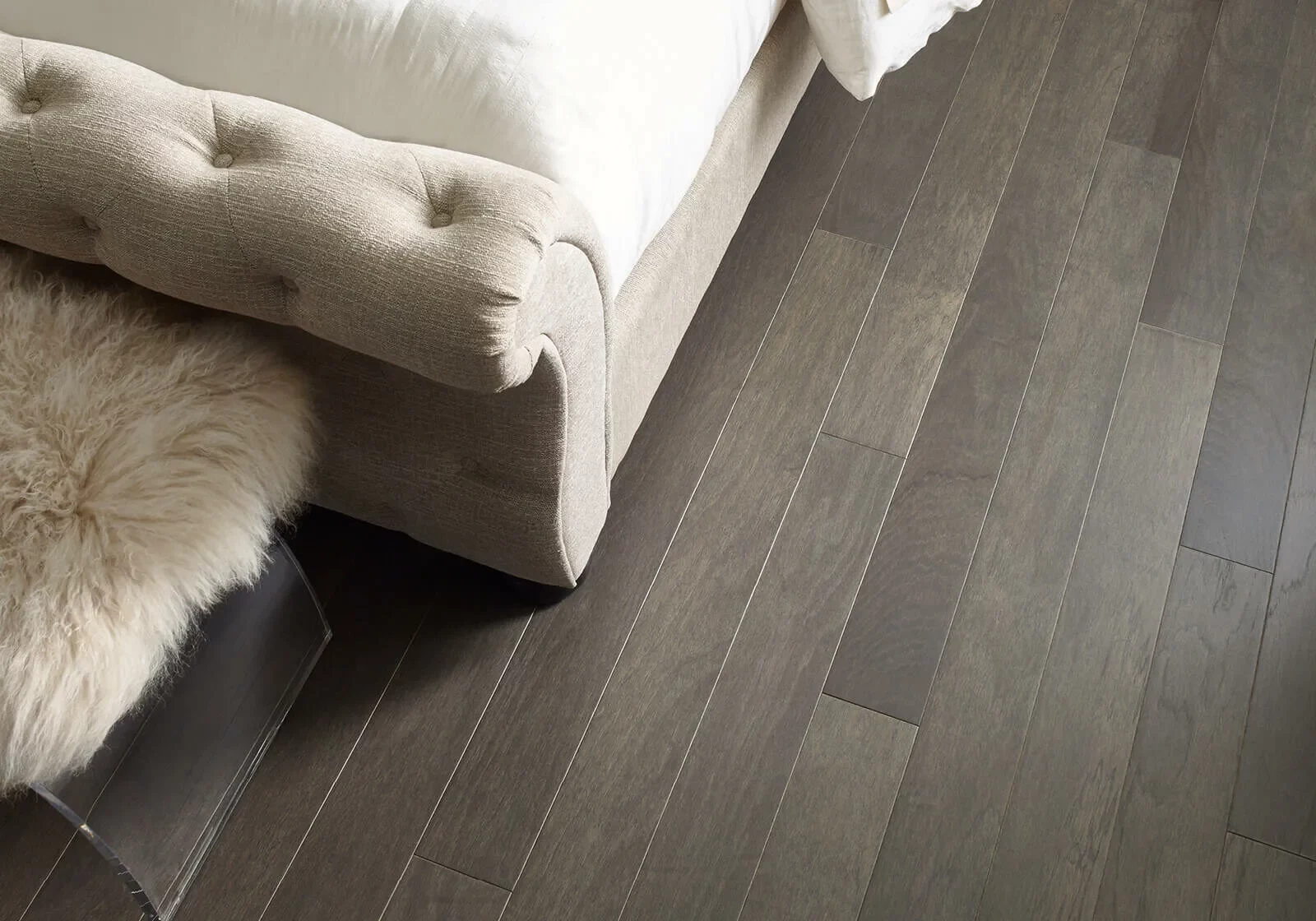 Northington-Smooth-2W747-05054-Greystone-Urban-Glamour-Wood-Detail-V_1600x1600-1-landscape